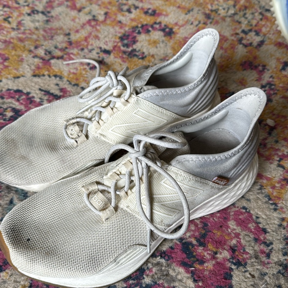 New Balance ROAV